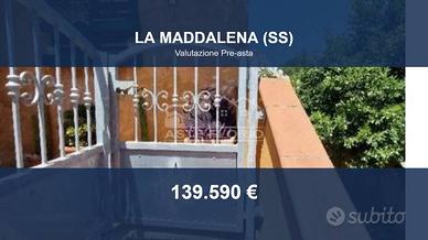 Immobile in asta di 131 m² con più di 5 locali a L