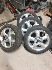 Cerchi in lega per ford fiesta Raggio 15