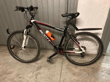 Mountain-bike SCOTT SCALE 80 + 2 camere d'aria