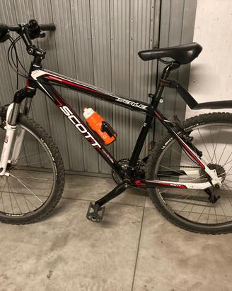 Mountain-bike SCOTT SCALE 80 + 2 camere d'aria