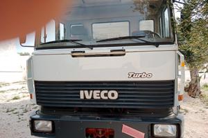 IVECO 190/26 con cisterna - Targa Gialla