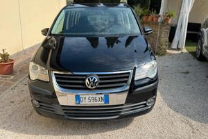 Touran 1,4bz/Metano Perfetta certificata 