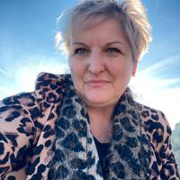 Addetta front e back Office