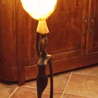 lampada statuina africana