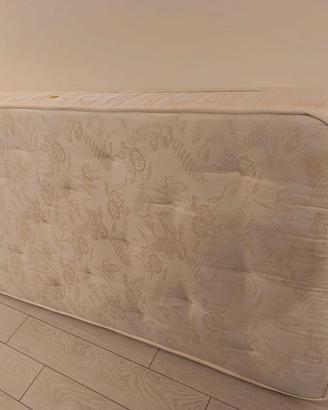 2 materassi per lettino