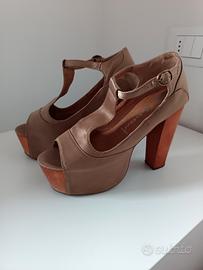 Sandalo con tacco alto Jeffrey Campbell