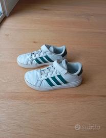 scarpe Adidas n. 30