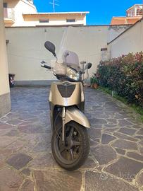 Kymco People 125