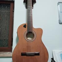 chitarra Acustica elettrificata spalla mancante