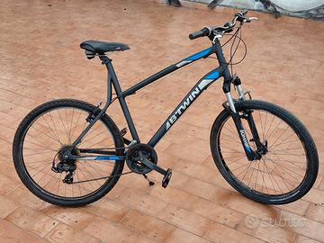 Bicicletta MTB B'Twin Rockrider in alluminio
