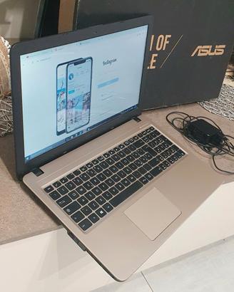 Asus notebook 2024 intel i3 wind 11 batteria 4 ore