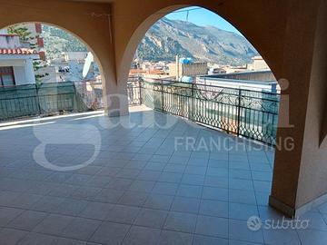 Carini/Paese luminoso 4 vani 128 mq con terrazzo