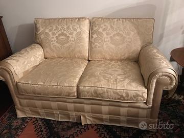 divano 2 posti