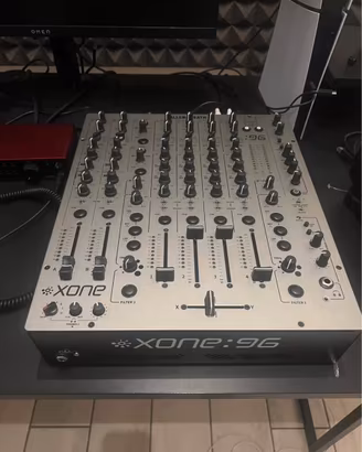 Allen & Heath Xone:96 Mixer
