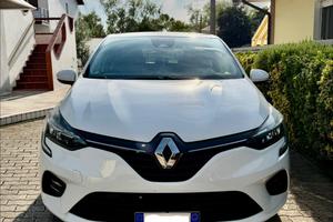 Renault Clio 1.6 E-Tech Hybrid 140 CV Zen (MY21)