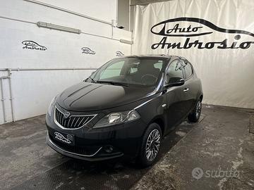 Lancia Ypsilon 1.0 FireFly 5 porte S&S Hybrid...