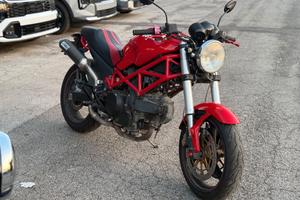 Ducati Monster 695 - patente A2