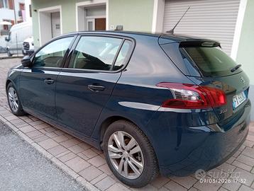 PEUGEOT 308 3ª serie - 2019 - Diesel - Km 75.000