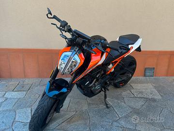 KTM Duke 125