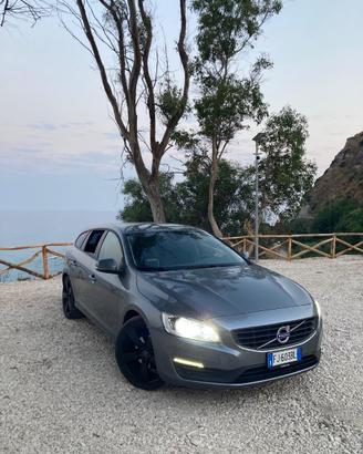 Volvo V60 D2