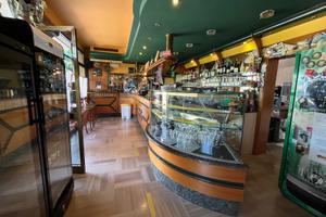 Attività commerciale (bar) con appartamento