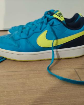 Scarpe Sneakers Nike n. 39 usate pochissimo