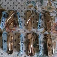 Sei maniglie in ottone per legno