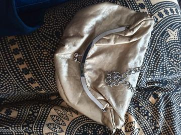 pochette dorata vintage