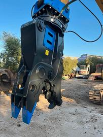 Pinza frantumatrice escavatore 200/250 q.li
