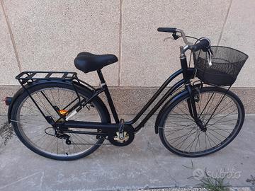 bici donna con cestino