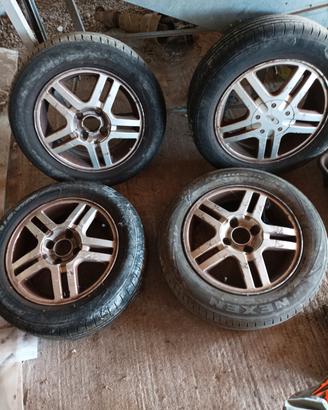 Cerchi con gomme Ford Focus 1 serie 195/60R15 