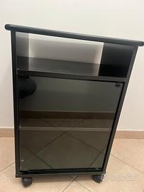 Mobile per televisione con ruote