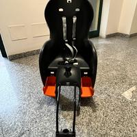 Seggiolino bici Polisport max 22kg.