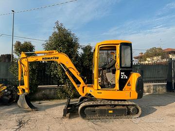 E167 Mini escavatore 30 q Komatsu PC 27 R