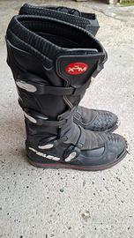 Scarponi da motocross