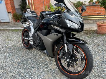 Honda CBR 600 RR -2007- 34.747 km