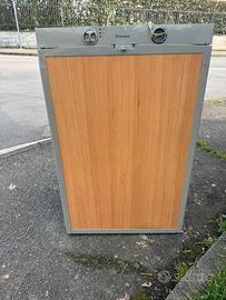 Frigo trivalente dometic