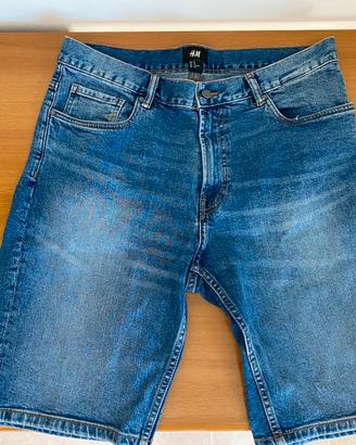Pantaloncini corti in jeans