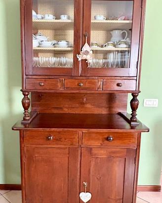 Credenza in arte povera