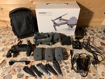 DJI - Mavic Pro Fly More Combo drone