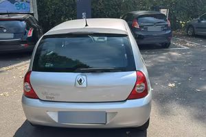 Renault clio storia ( benzina + gpl )