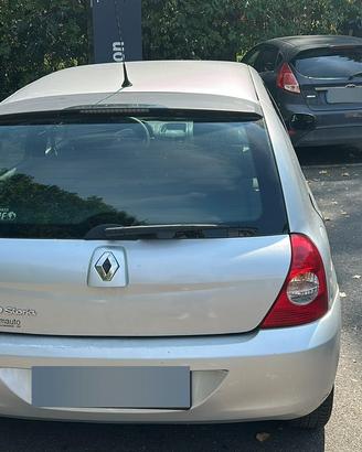 Renault clio storia ( benzina + gpl )