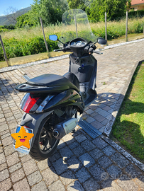 Scooter Peugeot Geopolis RS 250