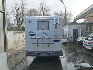 Camper garage grande al miglior offerente