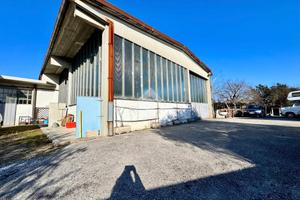 CAPANNONE A SAN GIOVANNI AL NATISONE