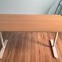 Scrivania ikea trotten