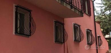 9 INFERRIATE IN FERRO BATTUTO DECORATE