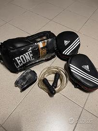 Guantoni Leone + Sacco Boxe + Kit Pugilato