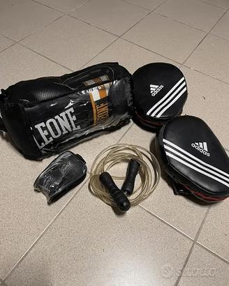 Guantoni Leone + Sacco Boxe + Kit Pugilato