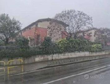 Immobile in asta di 78 m² con 2 locali e box auto 
